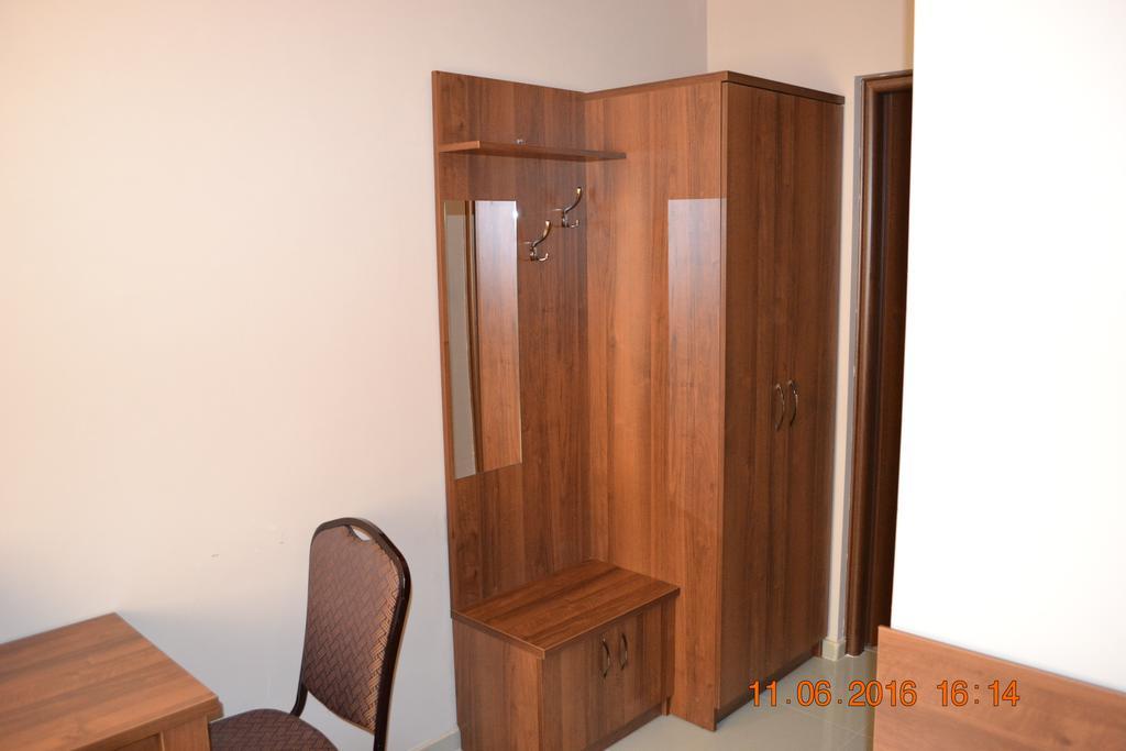 Karter Inn *